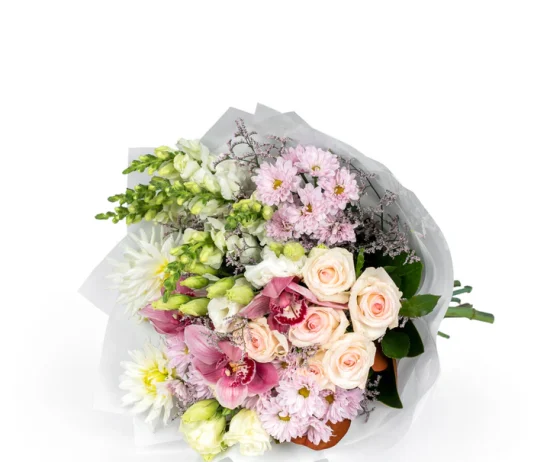 How to Keep Vase Flower Arrangements Fresh for Longer? fresh flowers available online