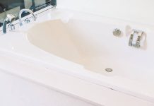 Tub Resurfacing in Detroit, MI: A Practical Way to Refresh an Aging Bathroom tub resurfacing in Detroit