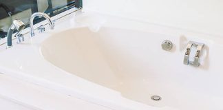 Tub Resurfacing in Detroit, MI: A Practical Way to Refresh an Aging Bathroom tub resurfacing in Detroit